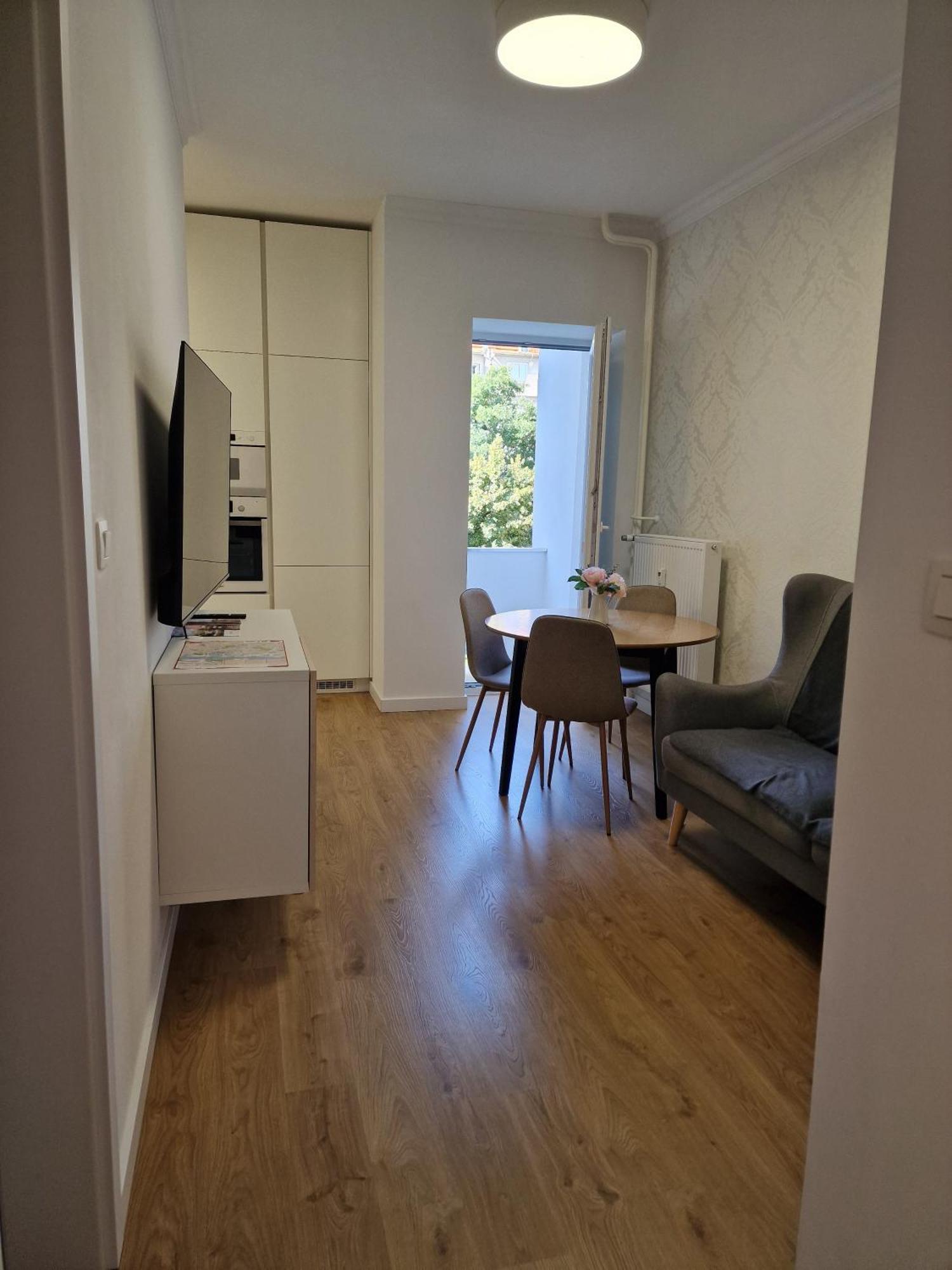 Old Town Apartment - 2 Bedrooms, Self Check-In Bratislava Exterior foto