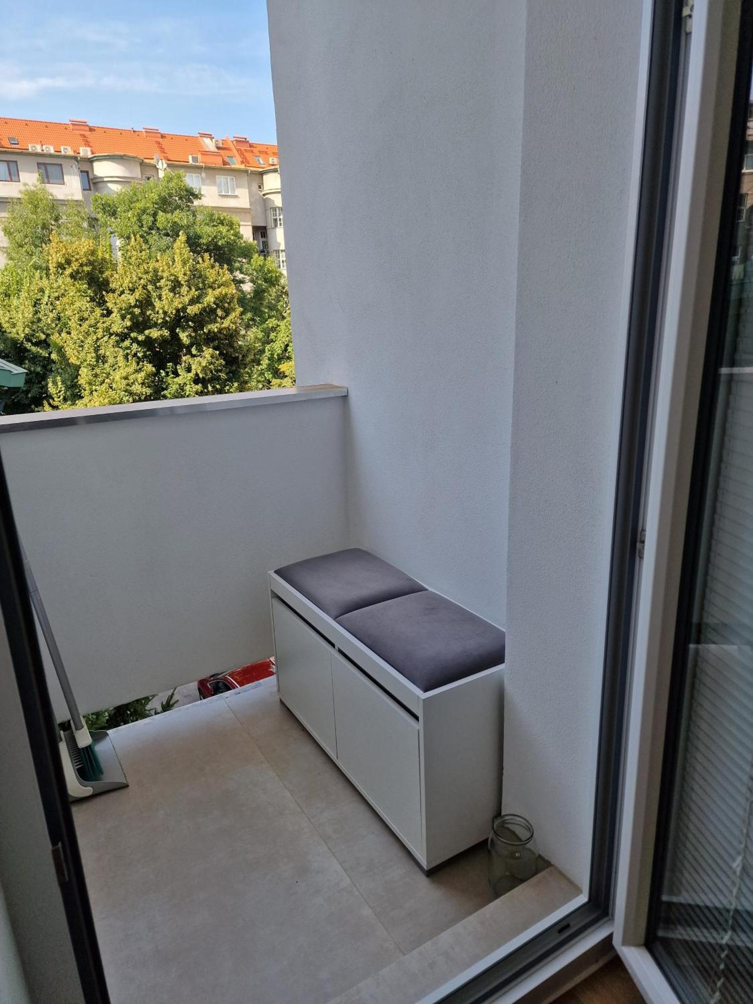 Old Town Apartment - 2 Bedrooms, Self Check-In Bratislava Exterior foto