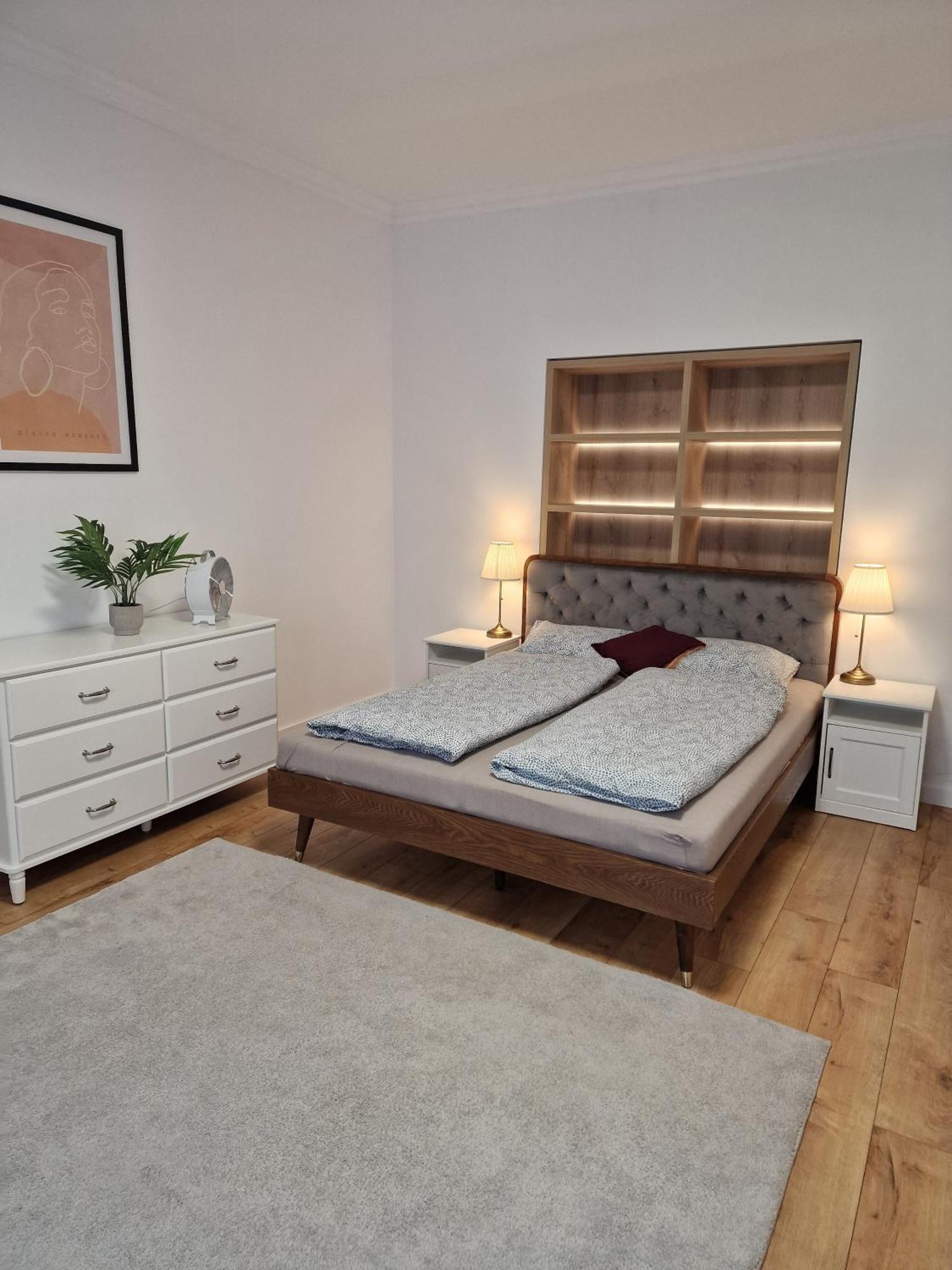 Old Town Apartment - 2 Bedrooms, Self Check-In Bratislava Exterior foto