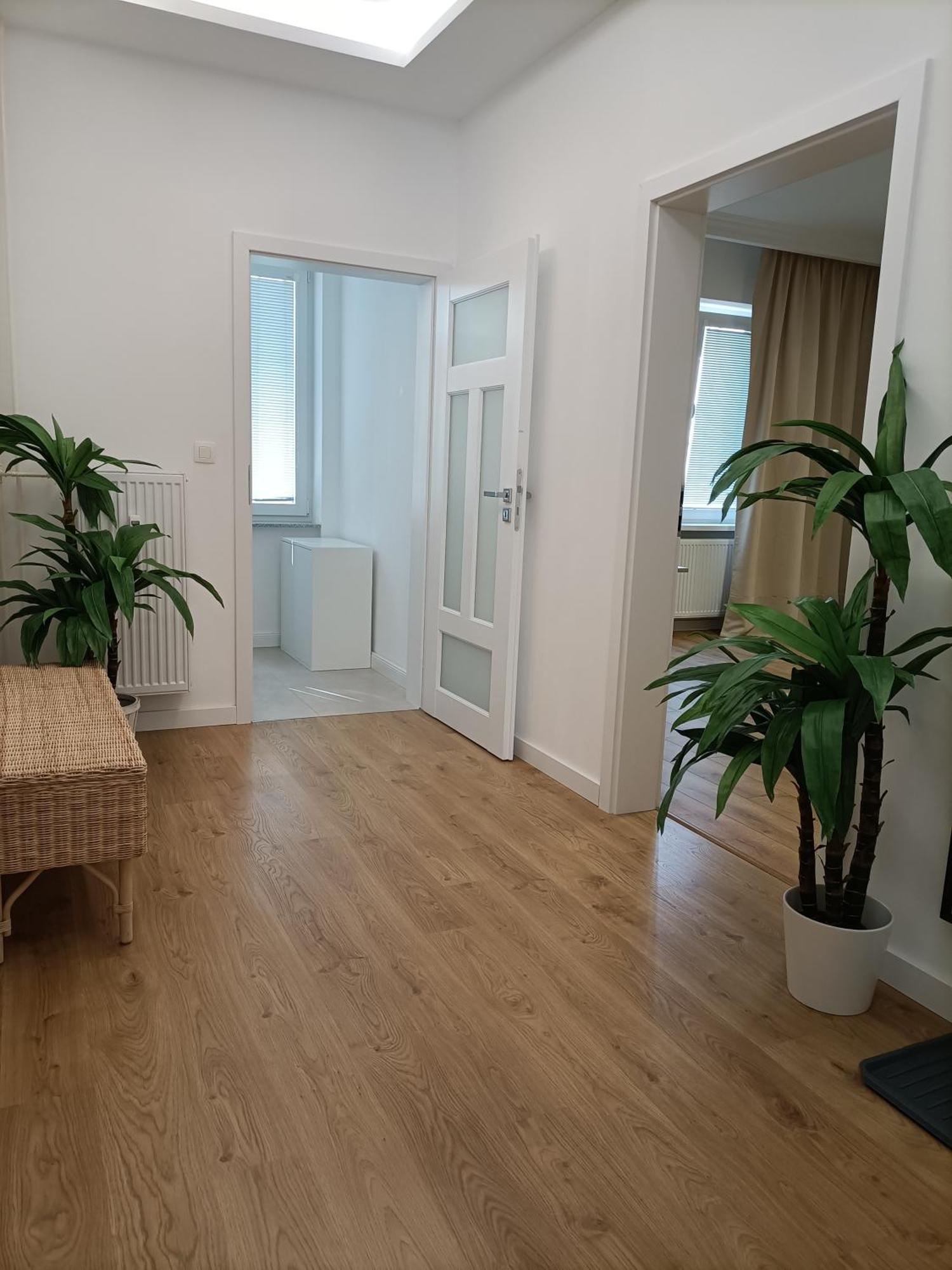 Old Town Apartment - 2 Bedrooms, Self Check-In Bratislava Exterior foto
